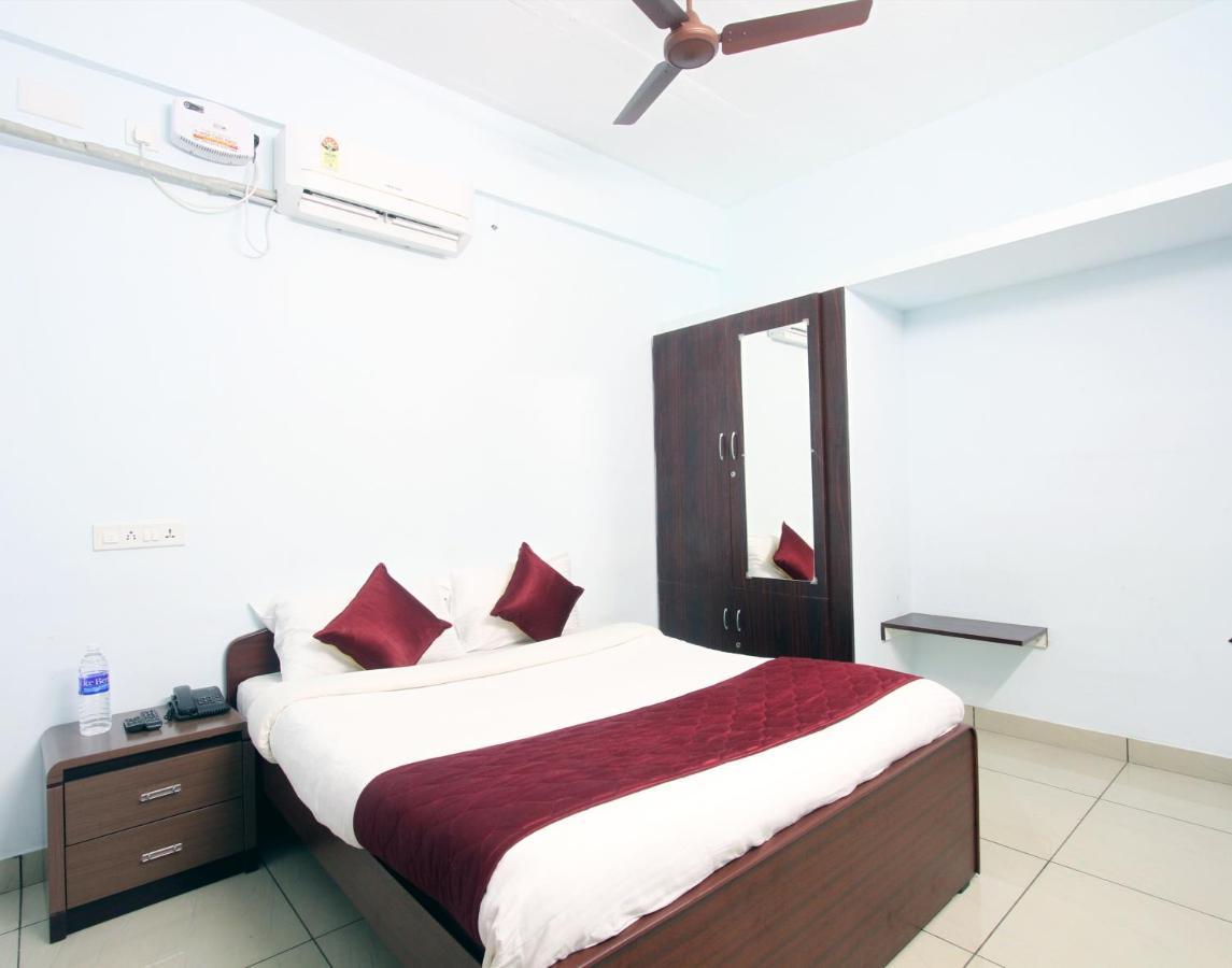 Lakshana Service Apartment - Big Temple Thanjavur Buitenkant foto