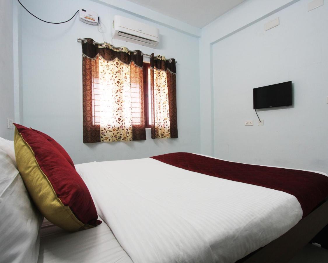 Lakshana Service Apartment - Big Temple Thanjavur Buitenkant foto