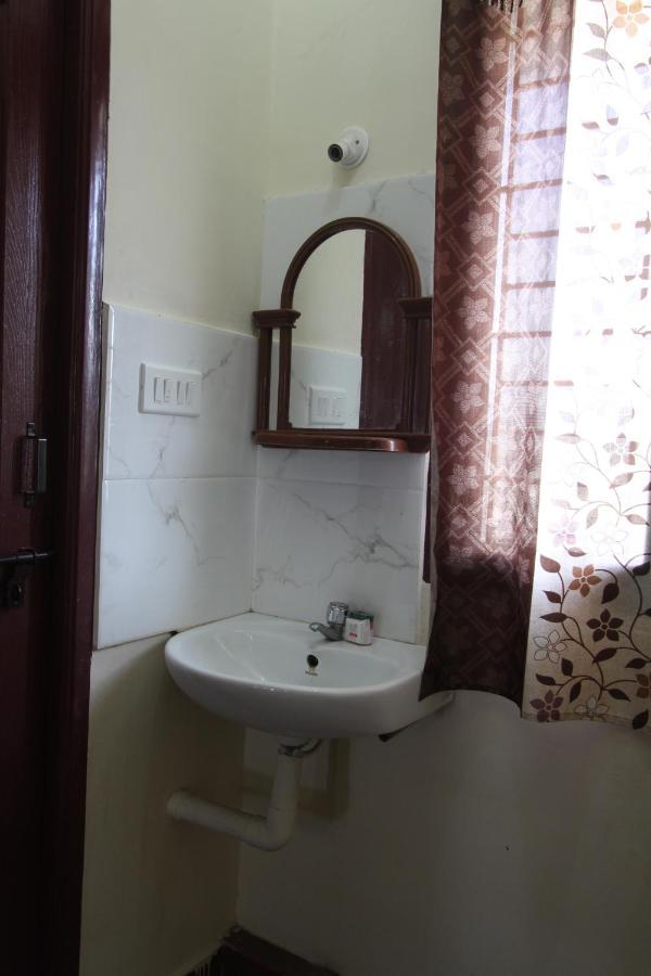 Lakshana Service Apartment - Big Temple Thanjavur Buitenkant foto